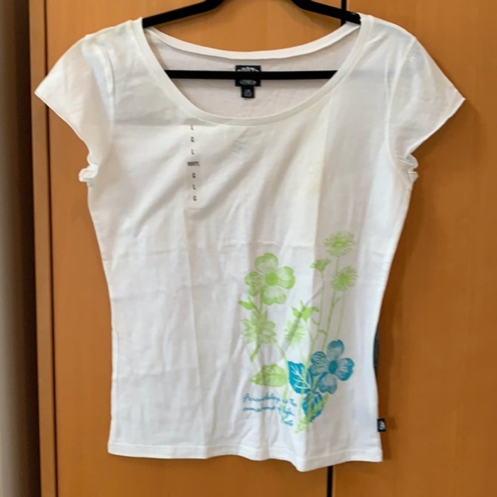 BRAND NEW Roots white T-shirt.